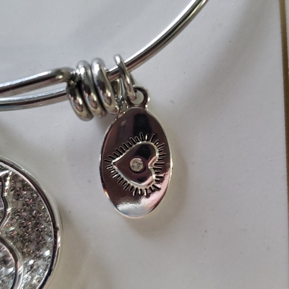 Footnotes cat charm bracelet - Picture 3 of 4